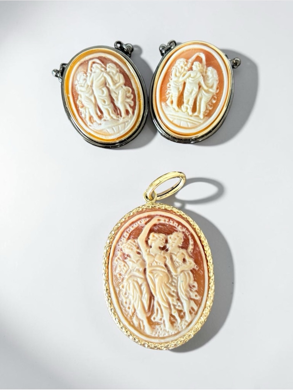 Vintage 1940’s Carved Shell Cameo the three graces Pendant + loose Earrings Set